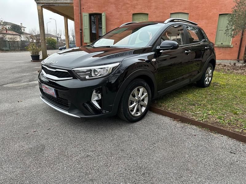 Usata Kia Stonic GT-Line 100 CV (73 kW) 2023 Nero SUV