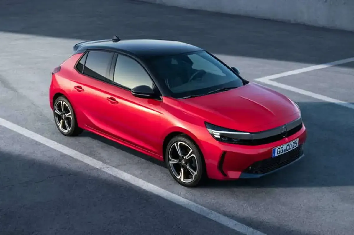 Nuova Opel Corsa 110 CV (80 kW) 2026 Argento Utilitaria