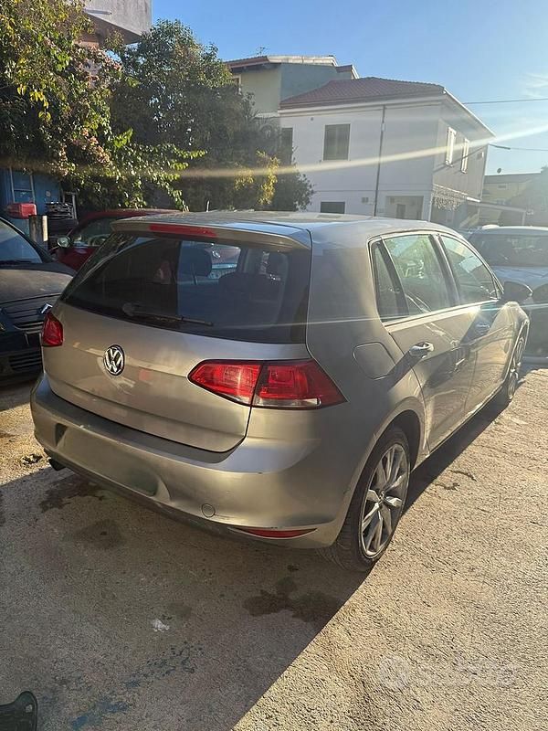 Usata VW Golf VII Comfortline 110 CV (80 kW) 2013 Berlina