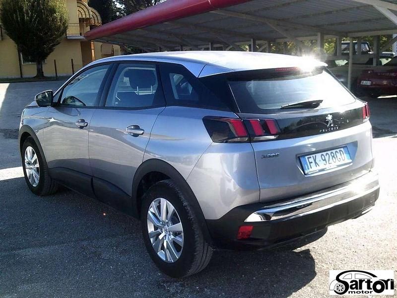 Usata Peugeot 3008 88 CV (64 kW) 2017 Argento Berlina