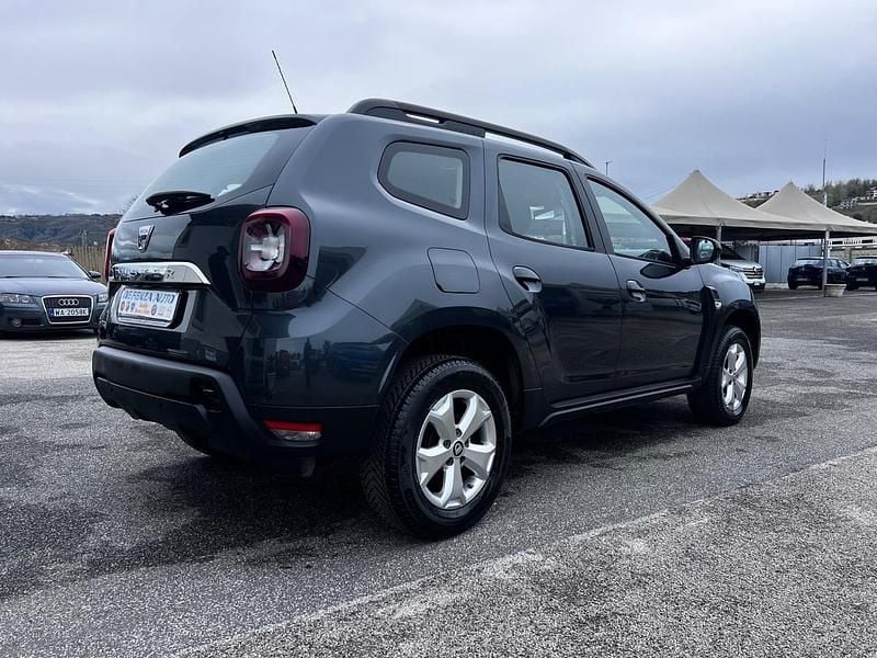 Usata Dacia Duster Comfort 115 CV (84 kW) 2019 Grigio SUV