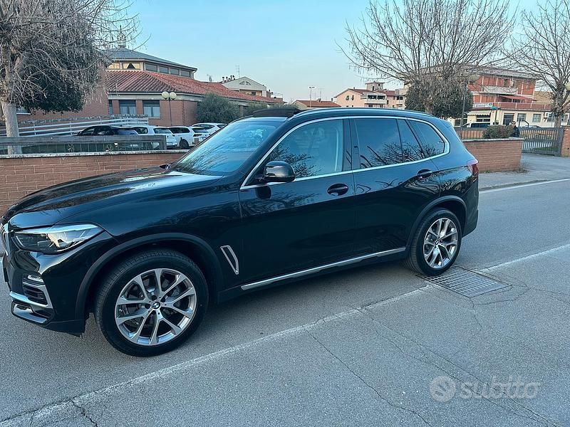 Usata BMW X5 xLine 236 CV (173 kW) 2021 Nero SUV