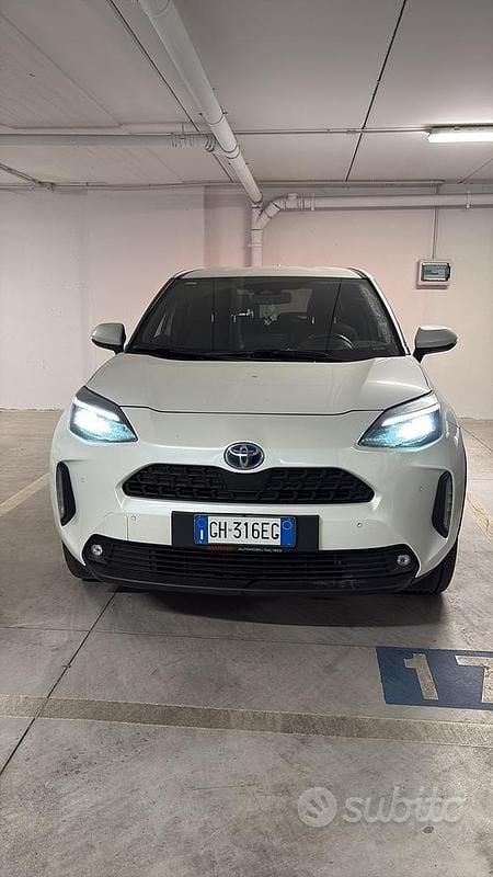 Usata Toyota Yaris Cross 92 CV (67 kW) 2021 Bianco SUV
