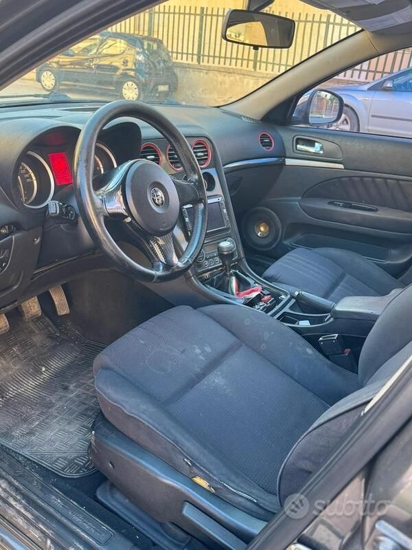 Usata Alfa Romeo 159 120 CV (88 kW) 2006 Grigio Berlina