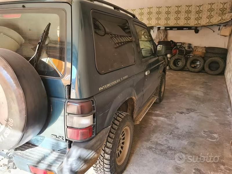 Usata Mitsubishi Pajero 100 CV (73 kW) 1998 Verde SUV