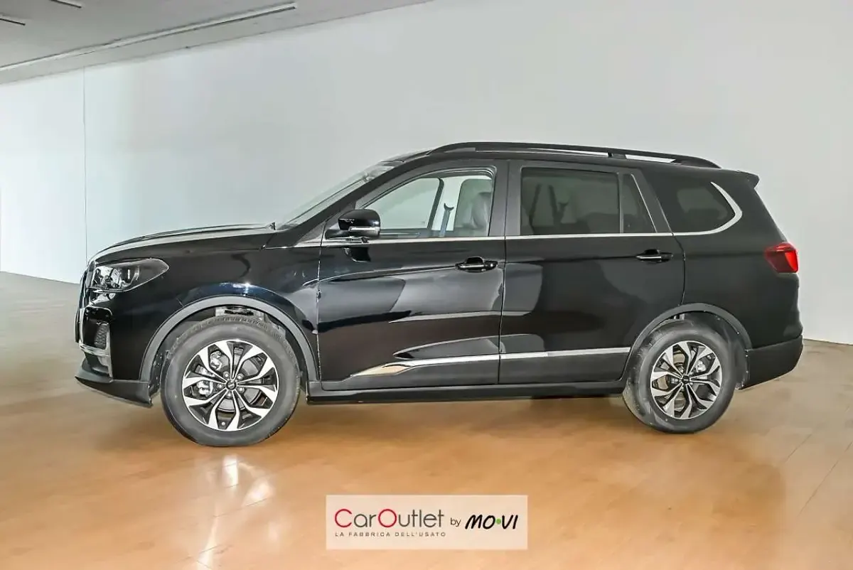 Nuova SWM G05 139 CV (102 kW) 2025 Grigio scuro SUV