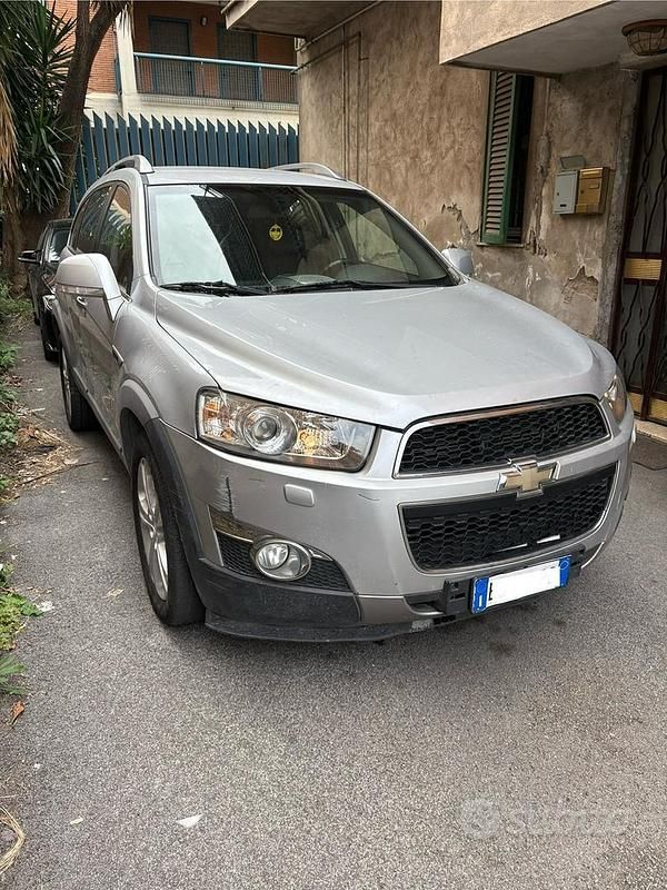 Usata Chevrolet Captiva 184 CV (135 kW) 2011 Grigio SUV