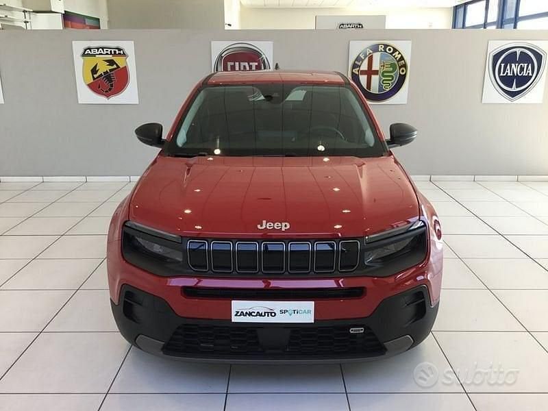 Nuova Jeep Avenger Longitude 101 CV (74 kW) 2025 Rosso SUV