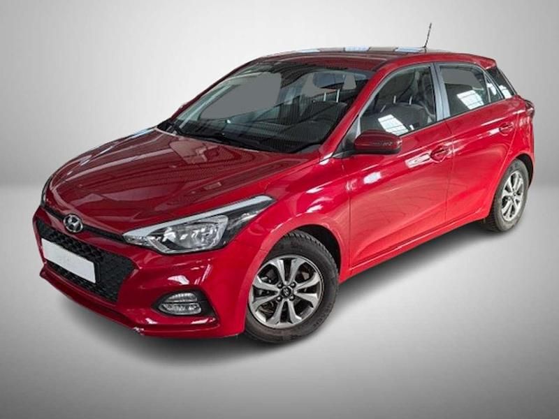 Usata Hyundai i20 75 CV (55 kW) 2020 Passion red Utilitaria