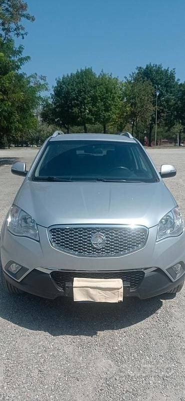 Usata Ssangyong (KGM) Korando Crystal 150 CV (110 kW) 2013 Grigio SUV