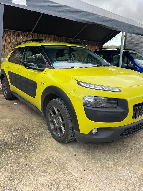 Usata Citroën C4 Cactus Feel 99 CV (72 kW) 2014 Verde Utilitaria