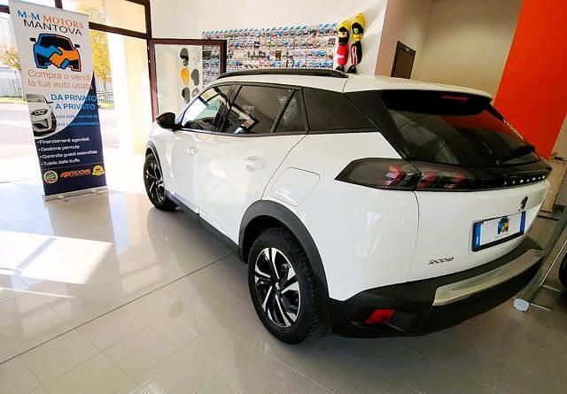 Usata Peugeot 2008 Allure 110 CV (80 kW) 2022 Bianco SUV