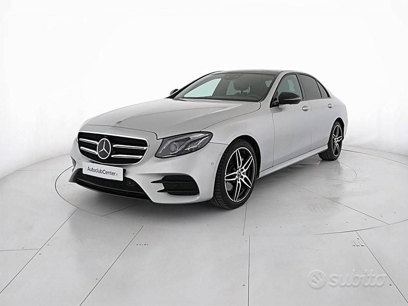 Usata Mercedes E220 Premium 194 CV (142 kW) 2020 Grigio Berlina