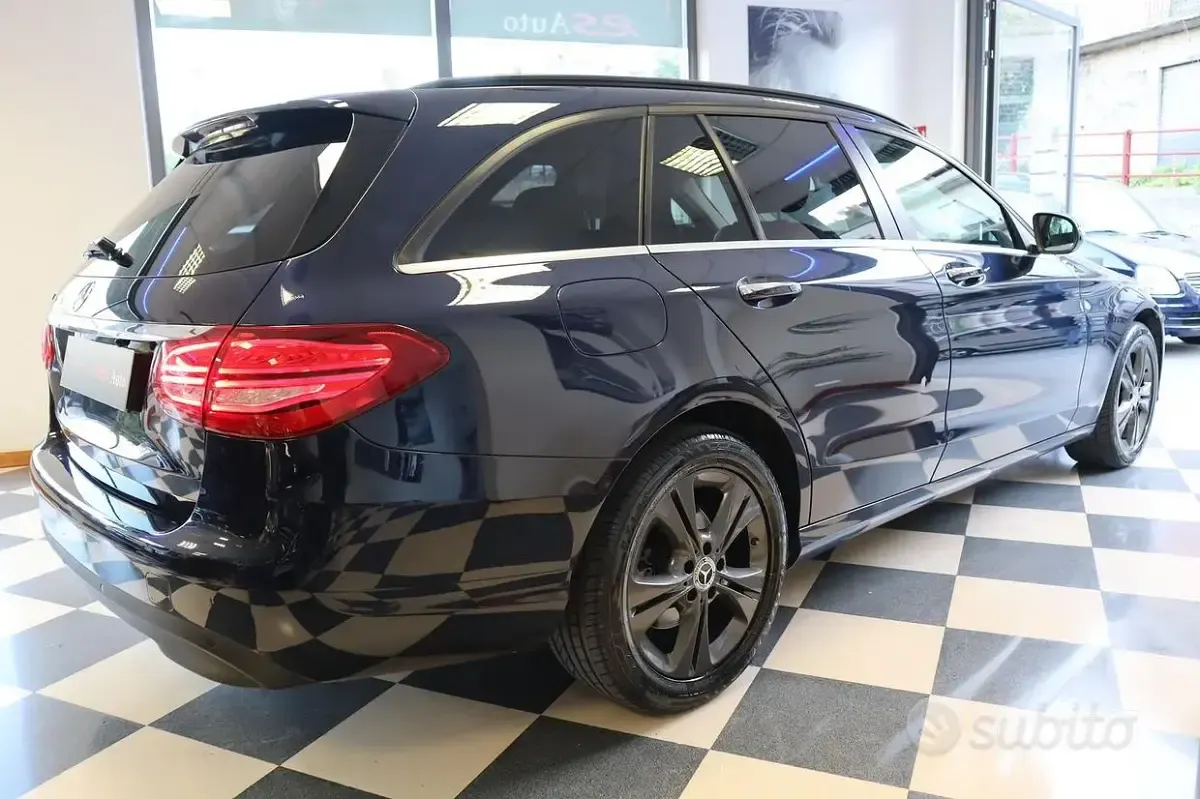 Usata Mercedes C220 170 CV (125 kW) 2015 Bluazzurro Station wagon