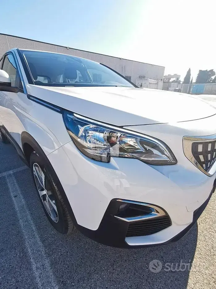 Usata Peugeot 3008 Allure 131 CV (96 kW) 2020 Bianco SUV