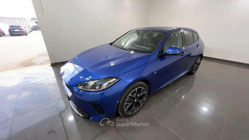 Usata BMW 118 M Sport 150 CV (110 kW) 2025 Blu/azzurro Utilitaria