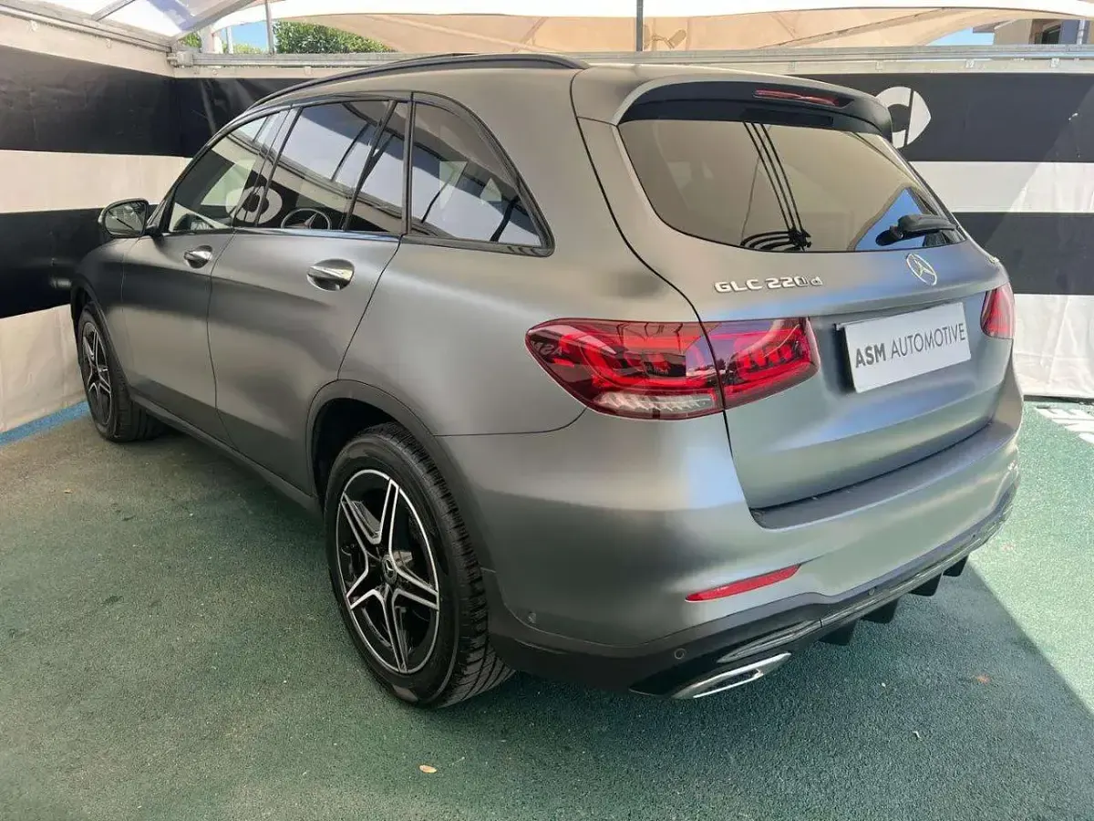 Usata Mercedes GLC220 Premium 194 CV (142 kW) 2021 Grigio magno designo SUV
