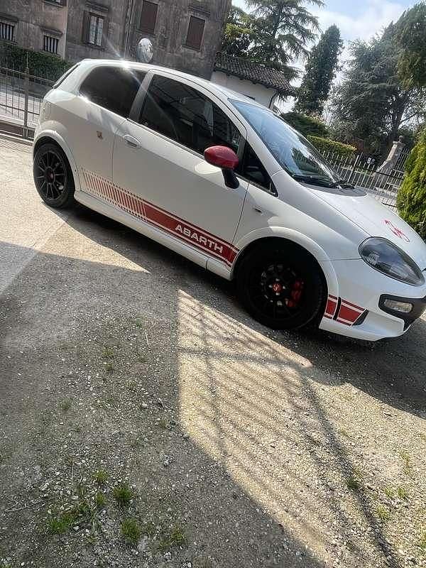 Usata Abarth Punto Evo 163 CV (119 kW) 2011 Utilitaria