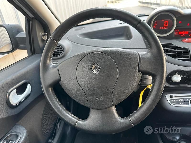 Usata Renault Twingo 75 CV (55 kW) 2012 Bianco Utilitaria