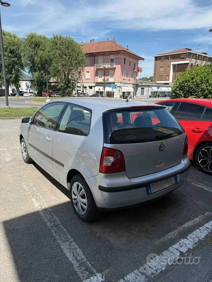 Usata VW Polo 75 CV (55 kW) 2003 Grigio Berlina