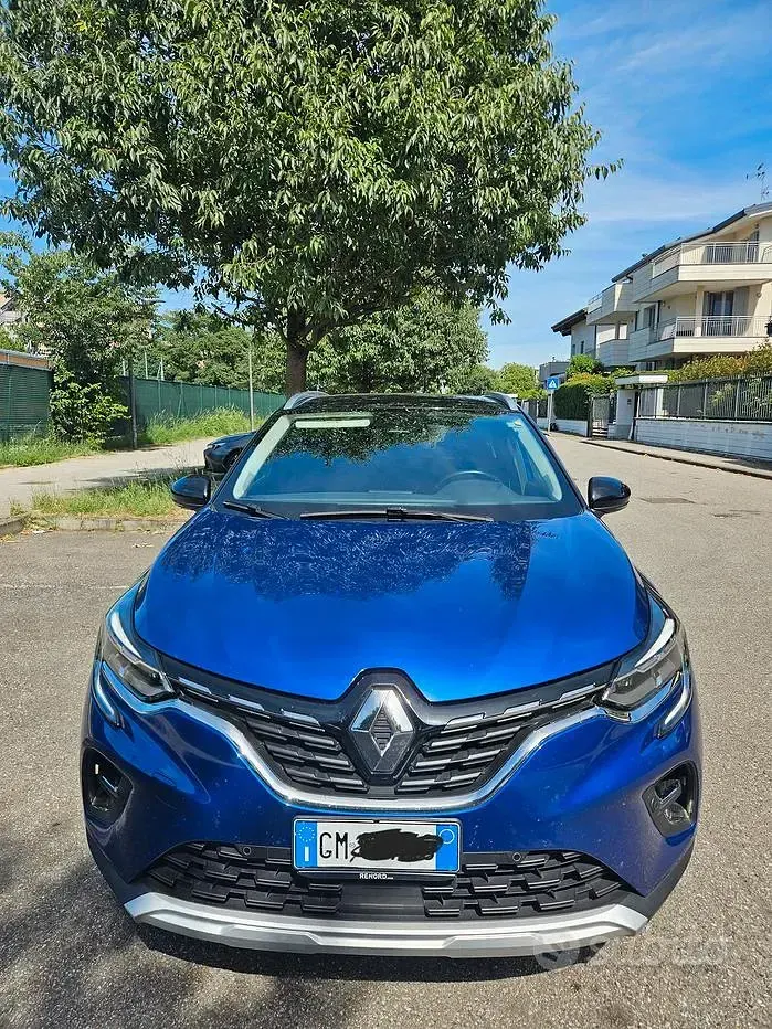 Usata Renault Captur Techno 101 CV (74 kW) 2022 Bluazzurro SUV