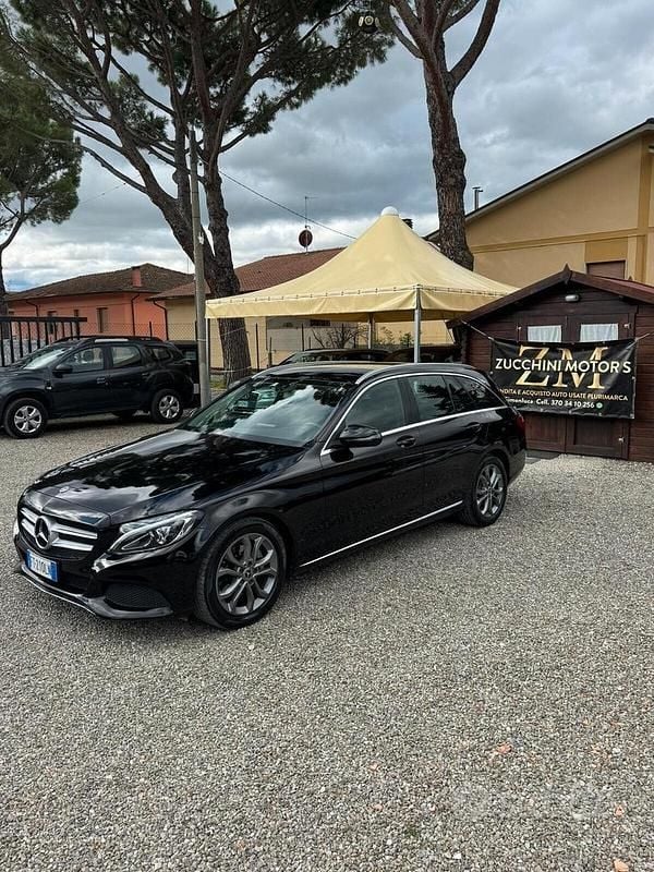 Usata Mercedes C220 Premium 170 CV (125 kW) 2018 Nero Station wagon