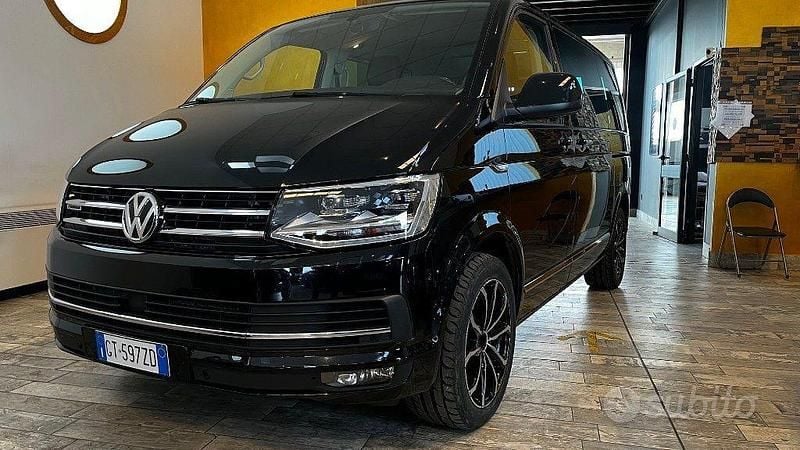 Nero Usata 2018 VW Multivan Highline Furgone | 37.800 € (Buon prezzo) - Immagine 1/4