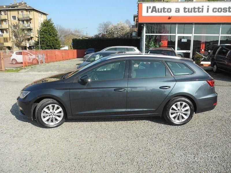 Usata Seat Leon ST Business 116 CV (85 kW) 2019 Grigio Station wagon