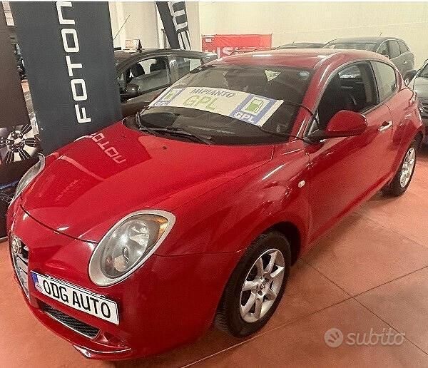 Usata Alfa Romeo MiTo 119 CV (87 kW) 2016 Rosso Utilitaria