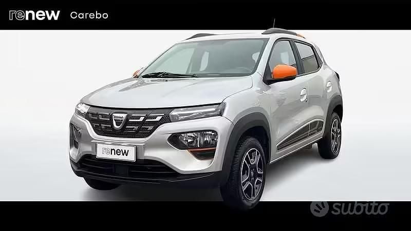Usata Dacia Spring Comfort Plus 33 kW (45 CV) 2022 Grigio chiaro Utilitaria