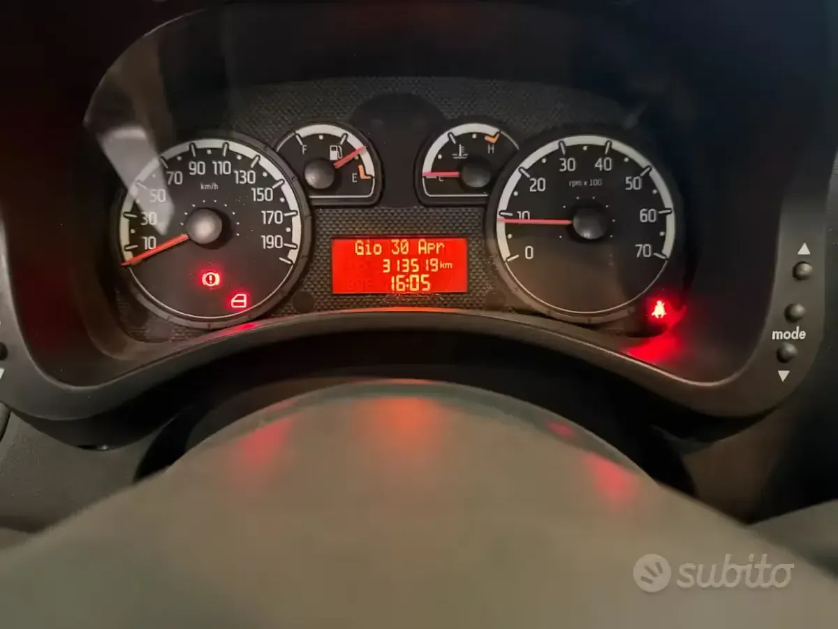 Usata Fiat Panda 77 CV (56 kW) 2011 Giallo Utilitaria