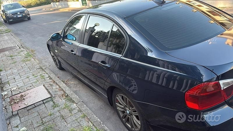Usata BMW 320 M Sport 163 CV (119 kW) 2006 Nero Berlina