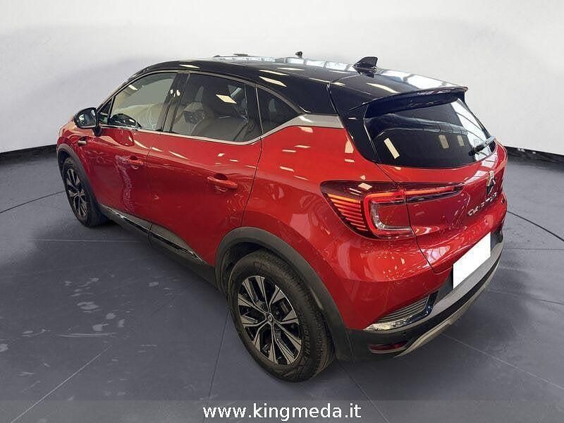 Usata Renault Captur Techno 143 CV (105 kW) 2023 Rosso SUV