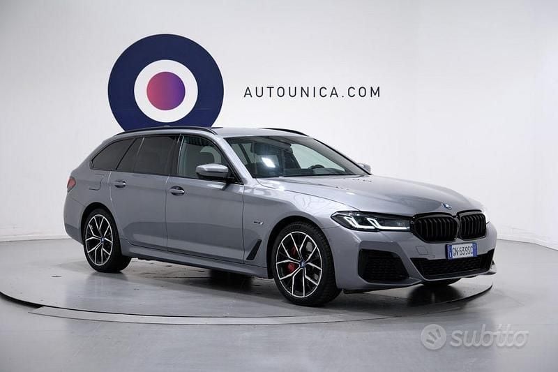 Usata BMW 530e M Sport 292 CV (214 kW) 2023 Grigio Station wagon