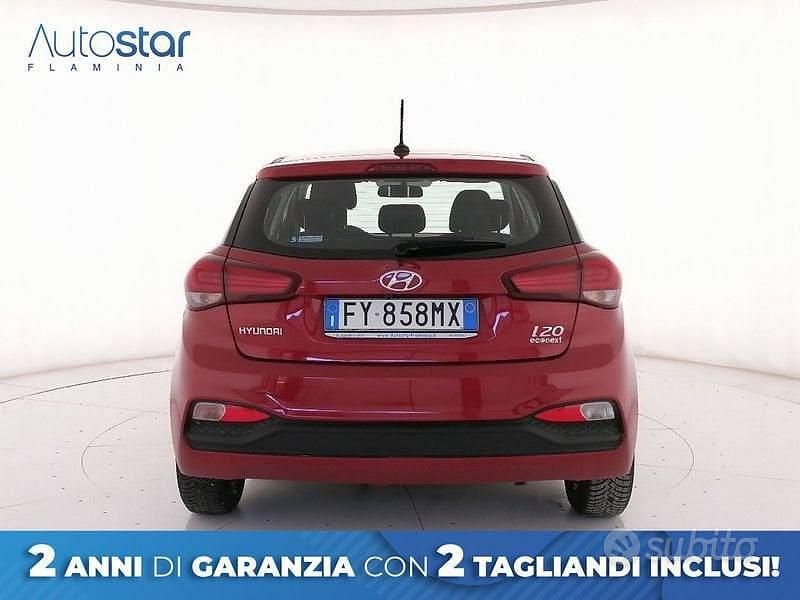 Usata Hyundai i20 75 CV (55 kW) 2019 Rosso Utilitaria