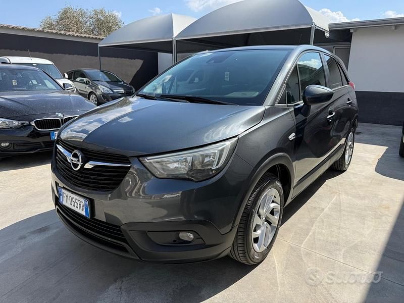 Usata Opel Crossland X 110 CV (80 kW) 2017 Grigio SUV