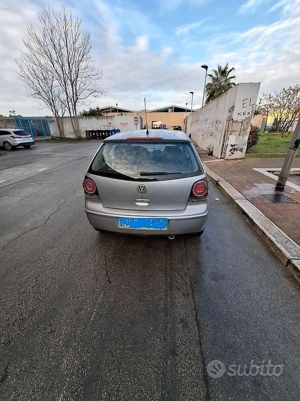 Usata VW Polo 64 CV (47 kW) 2007 Grigio Berlina