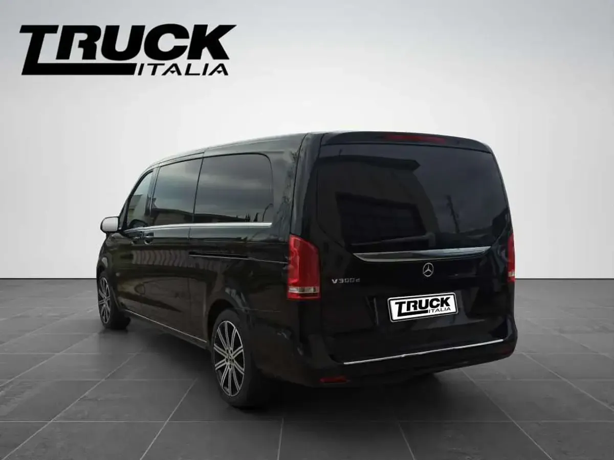 Gebraucht Mercedes V300 Premium 239 PS (175 kW) 2022 Schwarz Van / Kleinbus