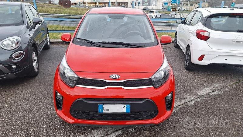 Usata Kia Picanto Urban 66 CV (48 kW) 2021 Rosso Utilitaria