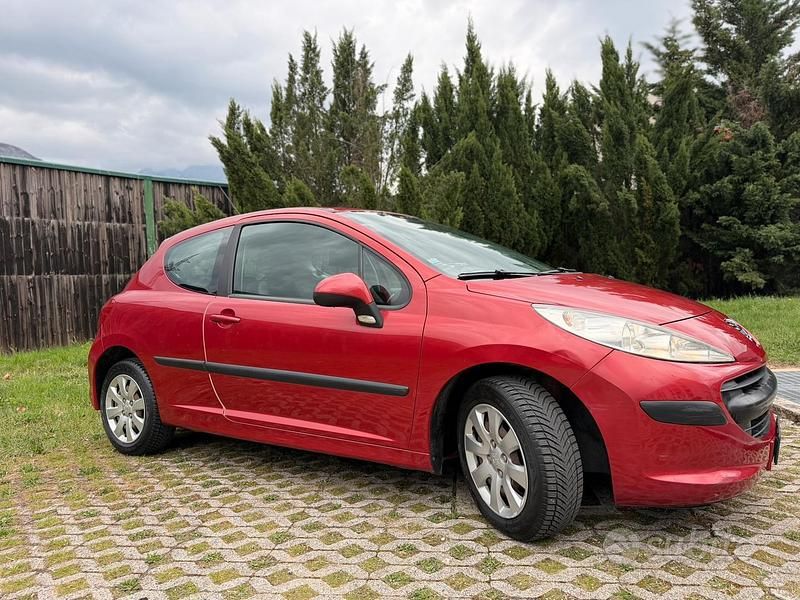 Usata Peugeot 207 88 CV (64 kW) 2006 Rosso Berlina