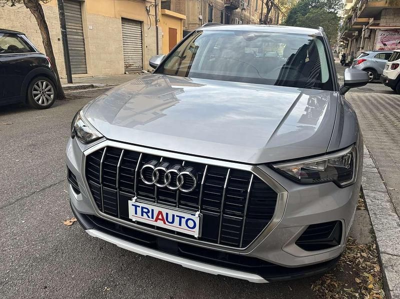 Argento Usata 2020 Audi Q3 Advanced SUV | 28.500 € (Super prezzo) - Immagine 1/4