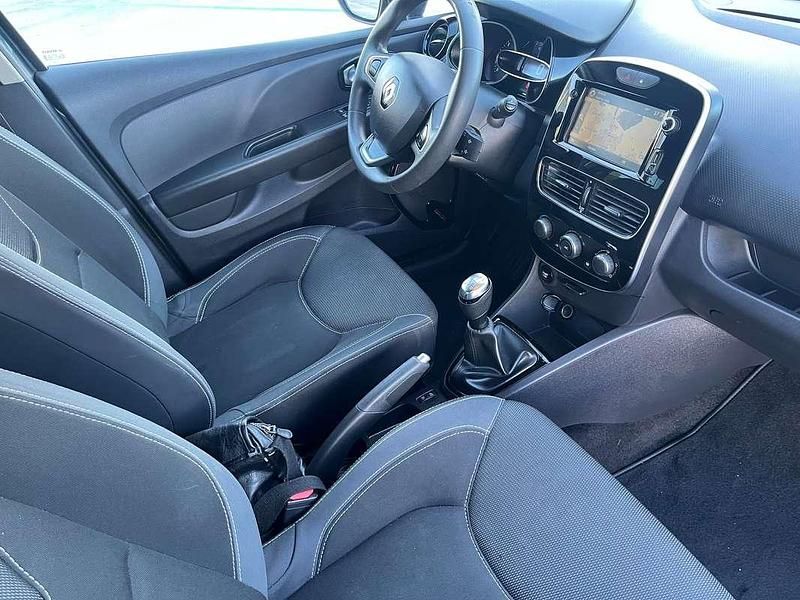 Usata Renault Clio V Intens 90 CV (66 kW) 2020 Berlina
