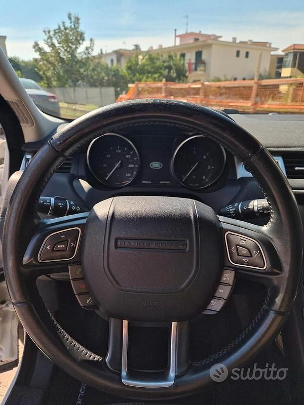 Usata Land Rover Range Rover evoque 150 CV (110 kW) 2017 Bianco SUV