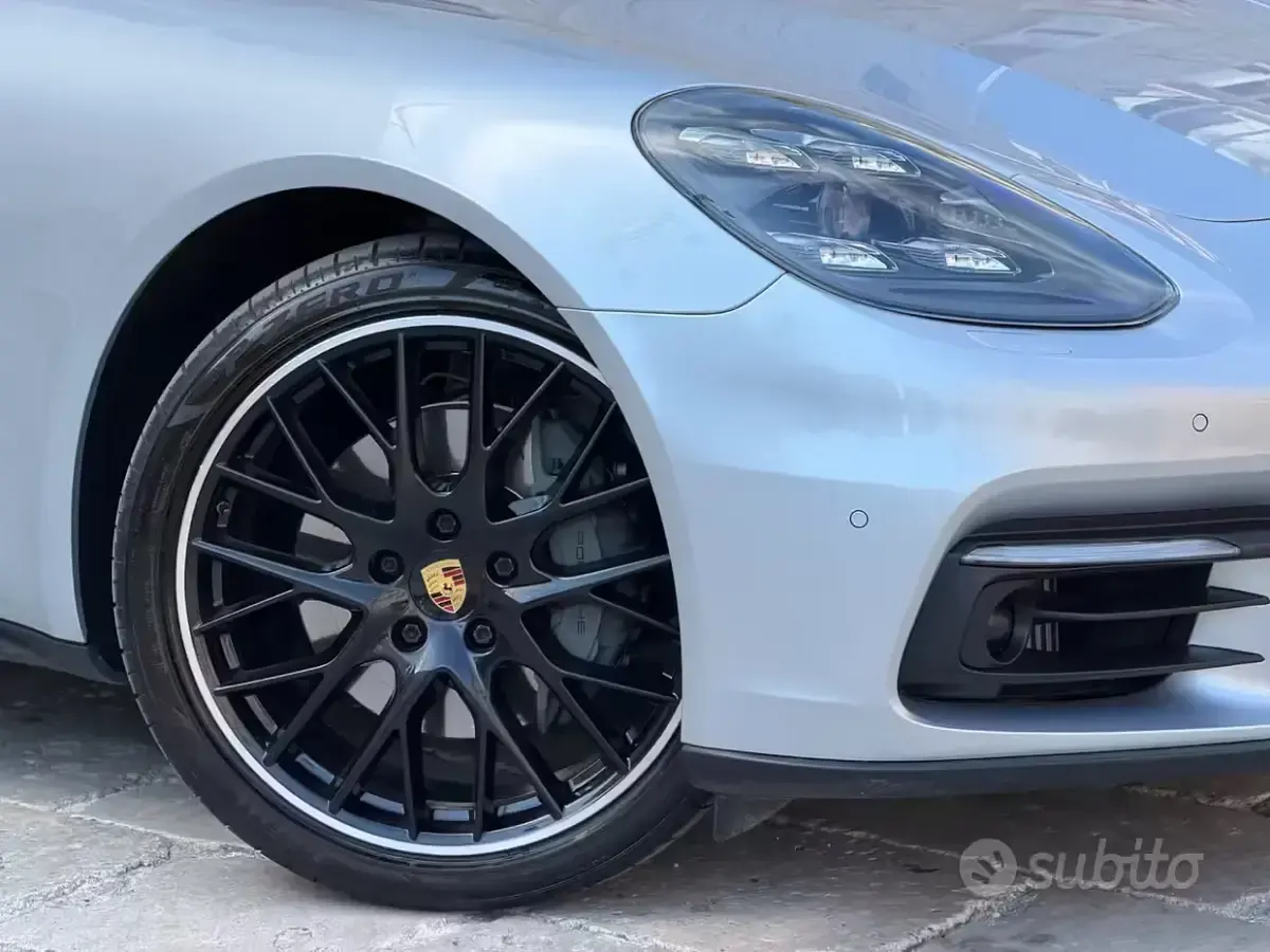 Usata Porsche Panamera 422 CV (310 kW) 2017 Grigio Berlina