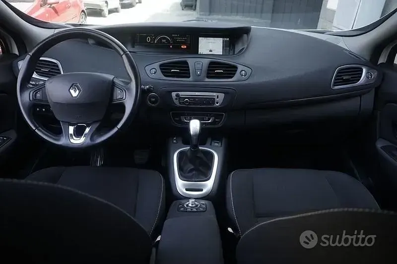 Usata Renault Scénic III LIMITED 110 CV (80 kW) 2015 Bianco Monovolume