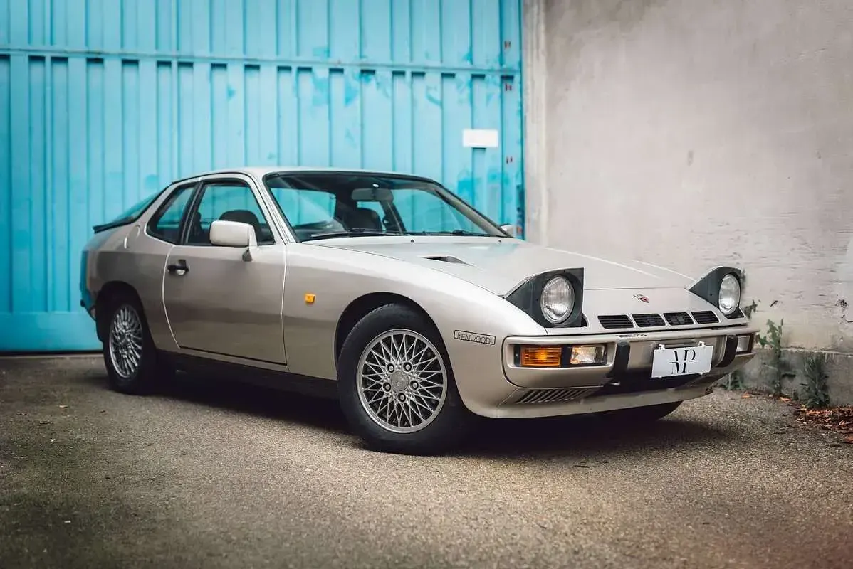 Usata Porsche 924 177 CV (130 kW) 1983 Marrone Coupé