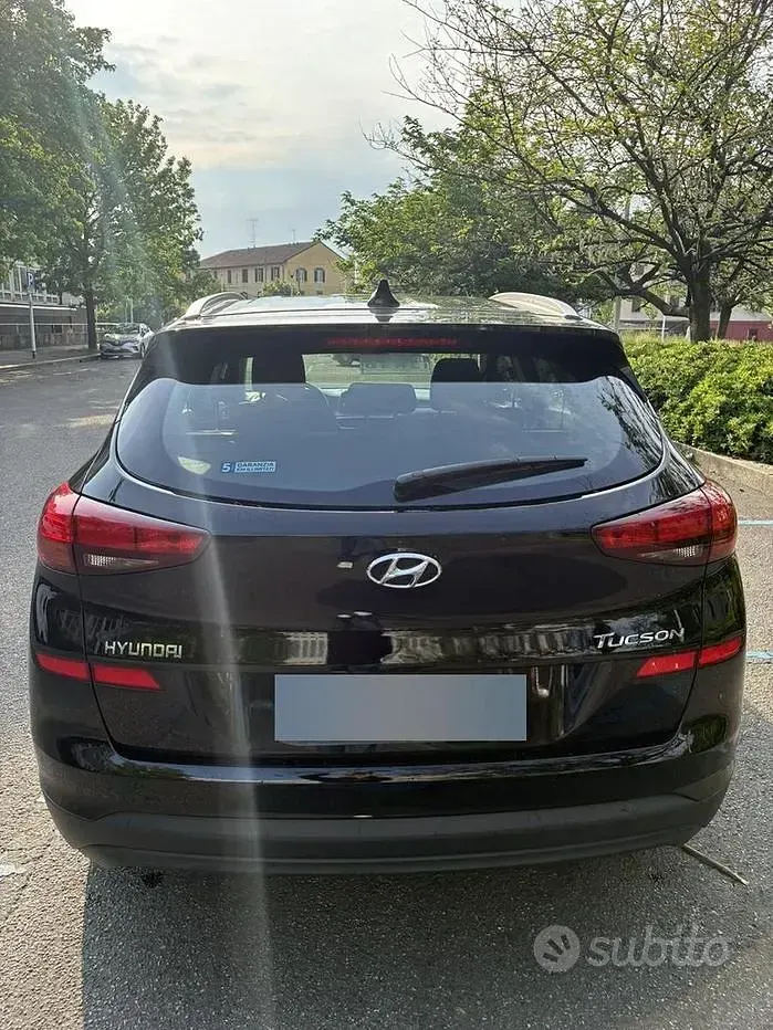 Usata Hyundai Tucson 132 CV (97 kW) 2019 Nero SUV