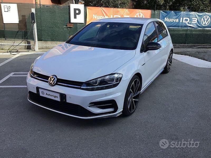 Bianco Usata 2019 VW Golf Sport Tre volumi | 19.900 € (Buon prezzo) - Immagine 1/4