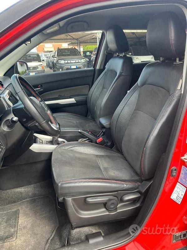 Usata Suzuki Vitara 140 CV (102 kW) 2017 Rosso SUV