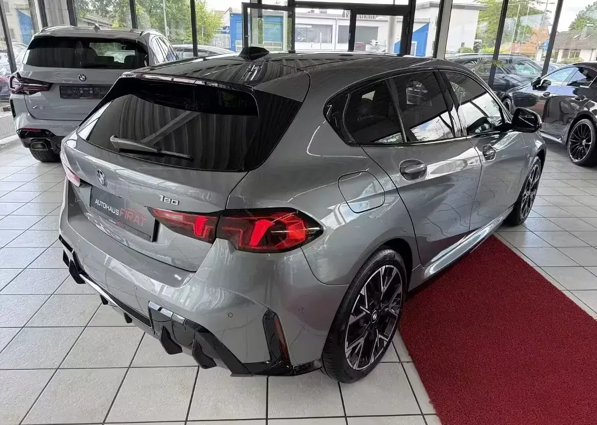 Usata BMW 120 M Sport 156 CV (114 kW) 2025 Grigio Utilitaria
